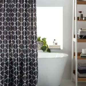 MoDRN GEOMETRIC BLACK & WHITE SHOWER CURTAIN 72" X 84"